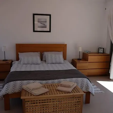 Casa Na Costa, Modern Near & Village Villa *